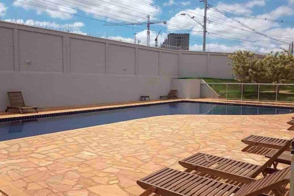 Confortavel 公寓 Barretos